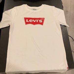 New LEVIS SHIRT never WORN
